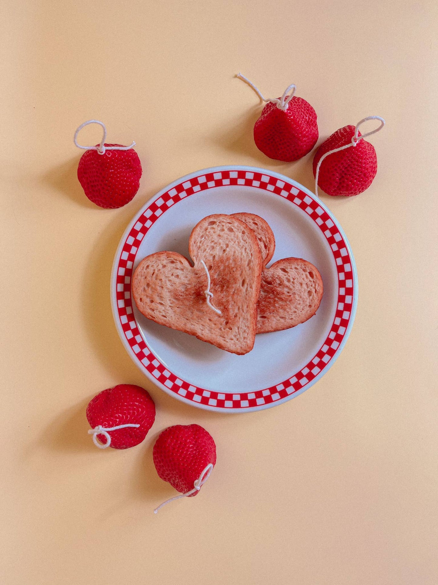 Con Pan Y Amor - Heart-Shaped Toast