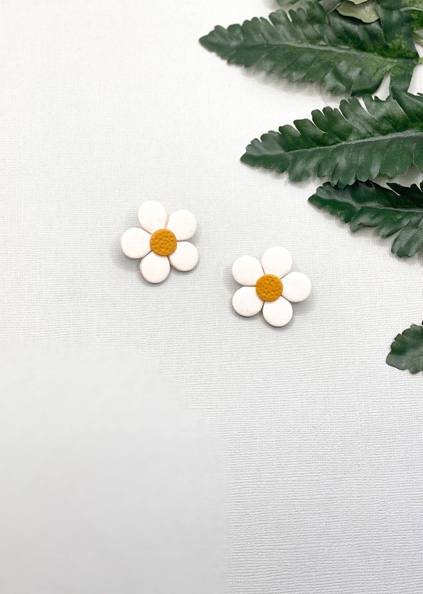 Daisy Studs