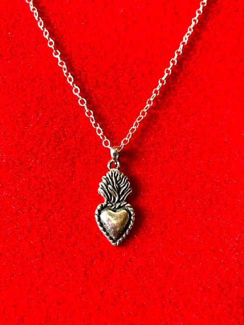 Sterling Sacred Heart w/Rope Border Necklace